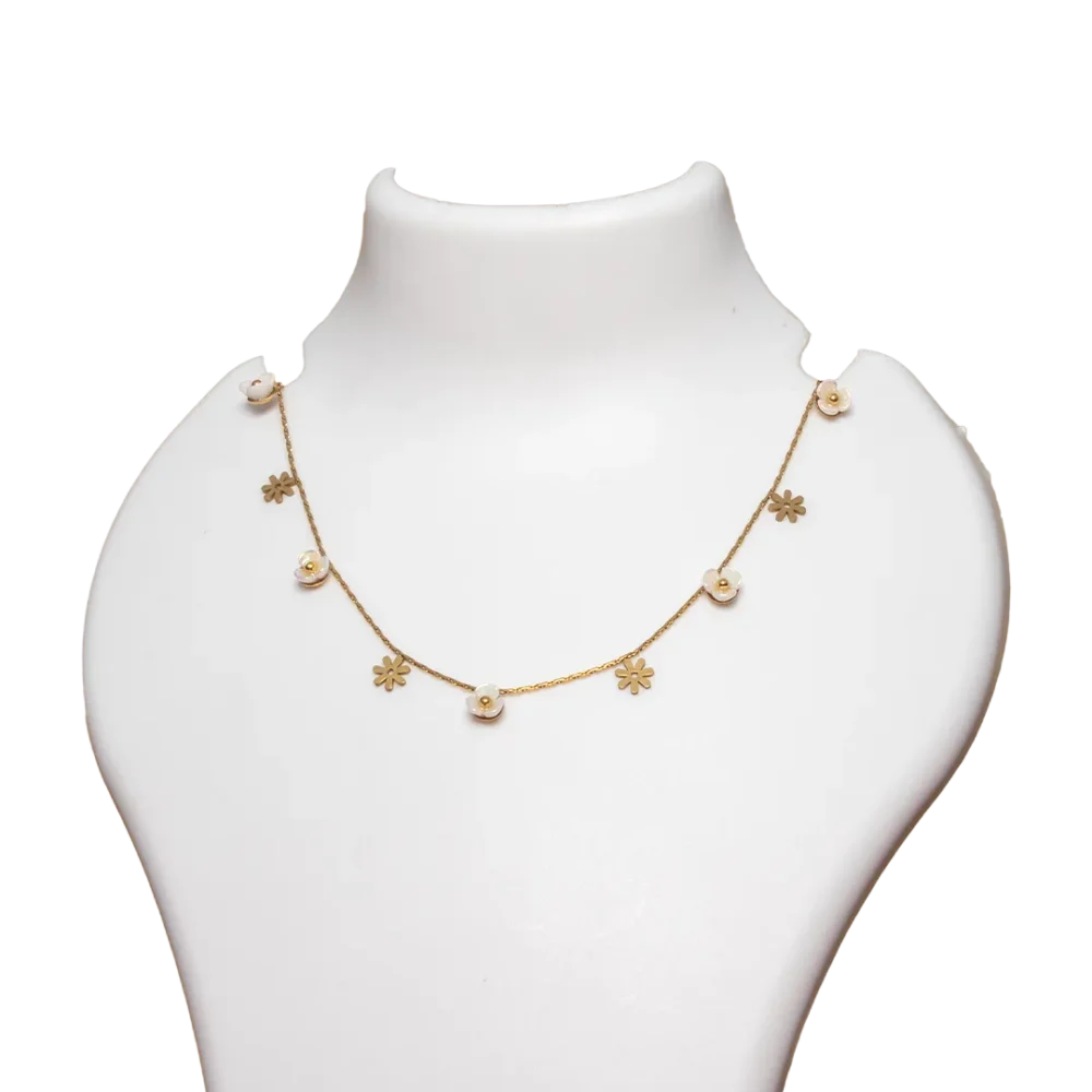 Daisy Charm Necklace